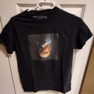 Ariana Grande EUROPEAN "Sweetener World Tour" concert t-shirt